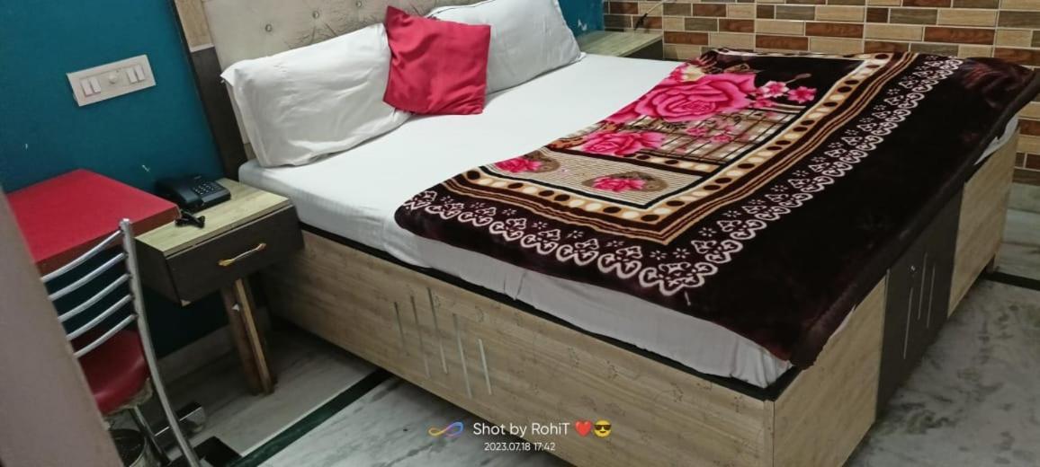 Hotel New Apple Rose Chandigarh Near Railway Station Dariya Uco Bank Ke Pass Екстер'єр фото