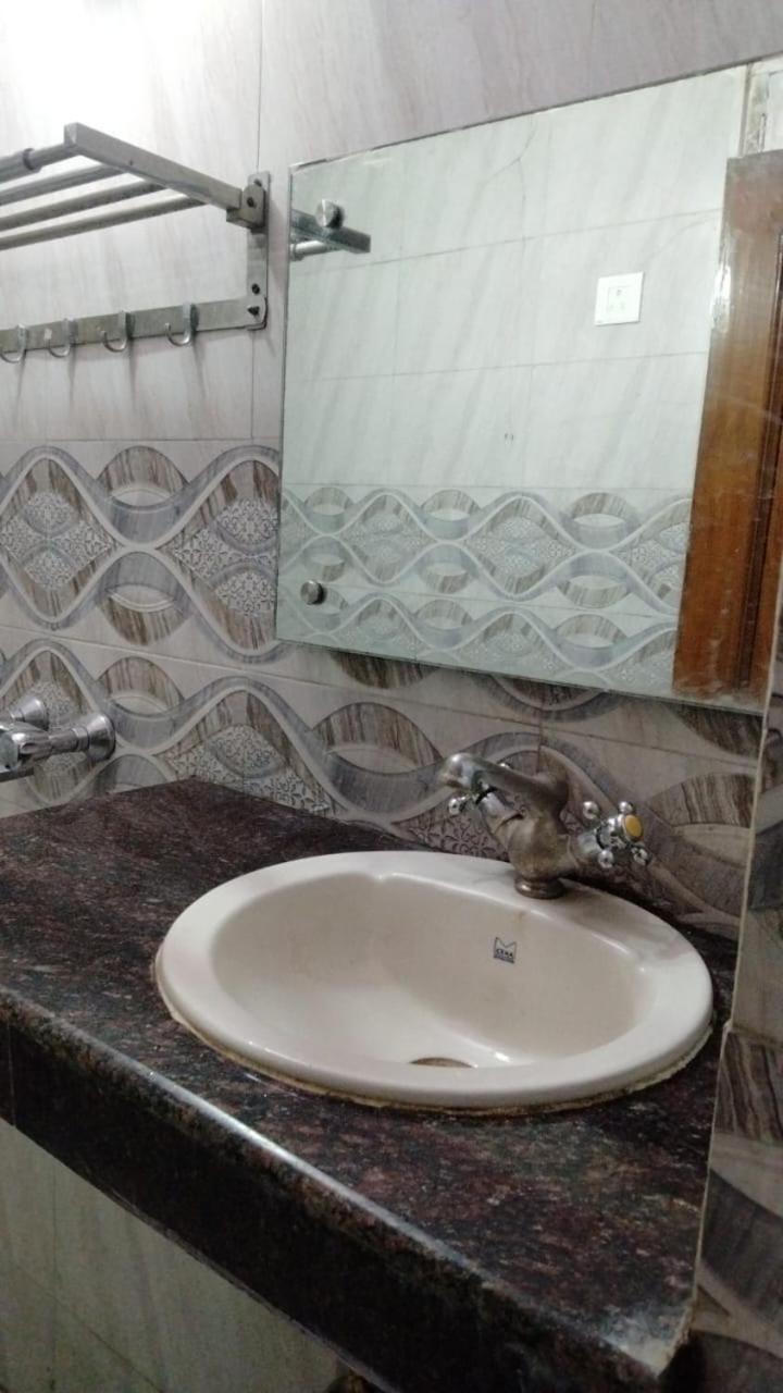 Hotel New Apple Rose Chandigarh Near Railway Station Dariya Uco Bank Ke Pass Номер фото